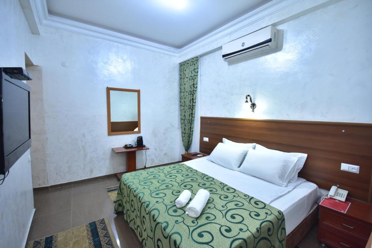 Hotel Chao Batumi Exterior photo
