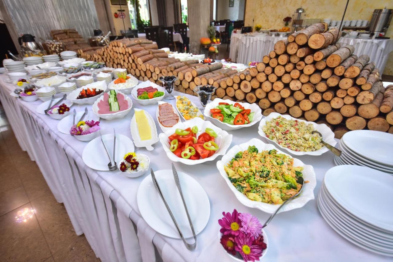 Hotel Chao Batumi Exterior photo